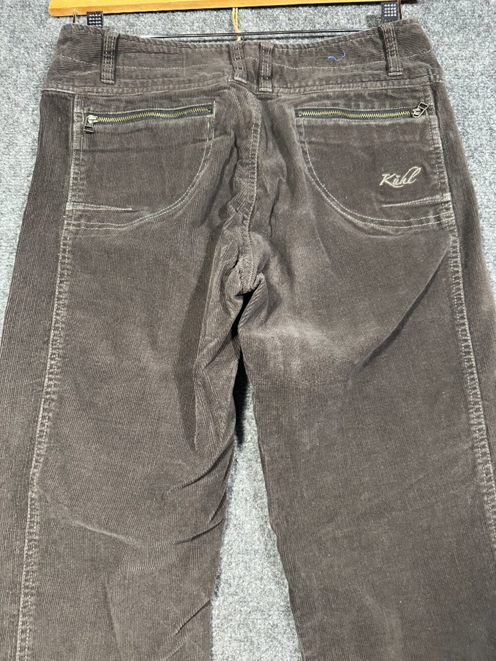 Kuhl Pants Womens 6 Brown Corduroy Stretch Straight Leg Zip Back Pockets Logo - Picture 7 of 8